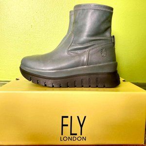 Fly London Boots Size 7 1/2 New With Tag